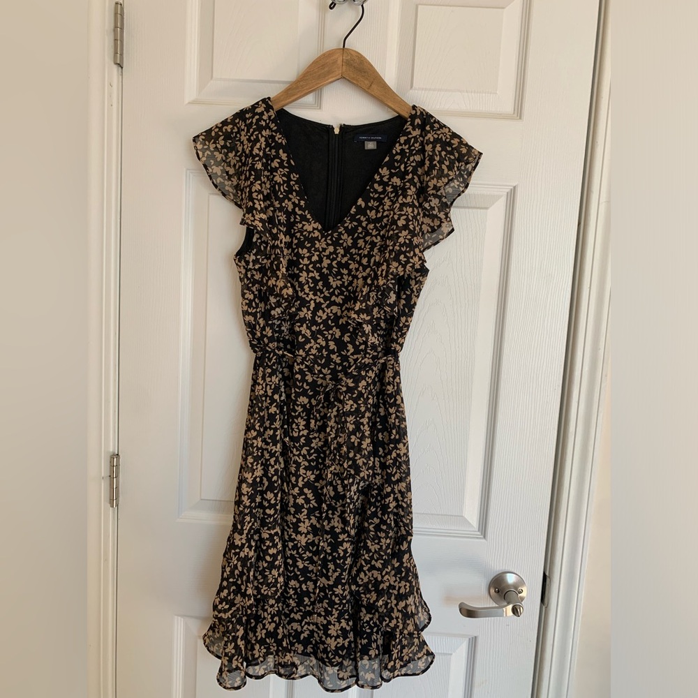 Tommy Hilfiger Floral Dress | size 4